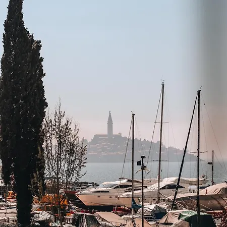 Mobile Kailani Nr 121, Porton Biondi Rovinj